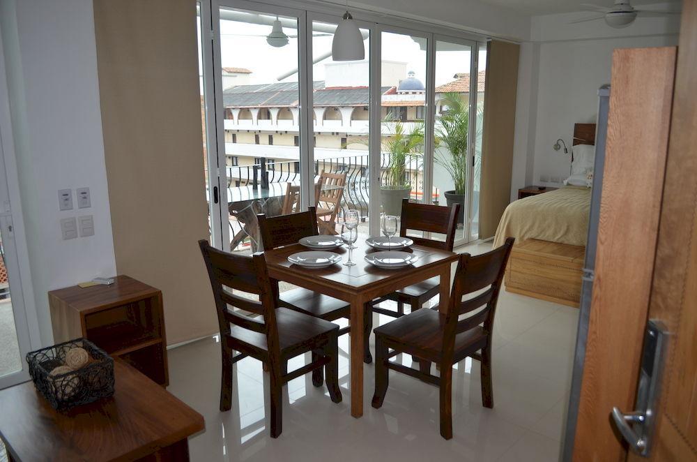 Hotel Andales On The Bay Suites Puerto Vallarta Exterior photo