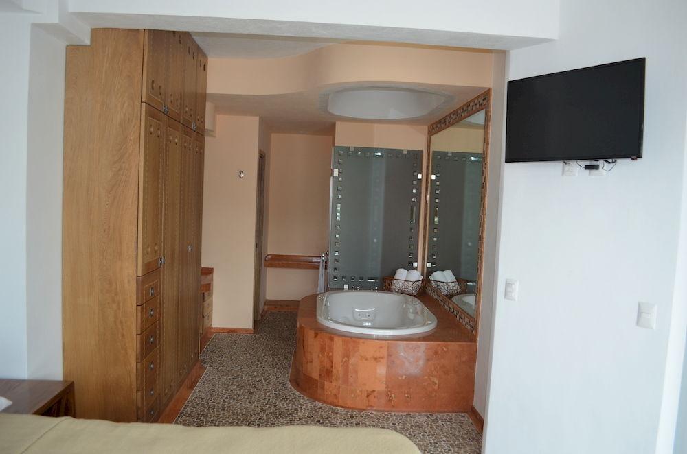 Hotel Andales On The Bay Suites Puerto Vallarta Exterior photo